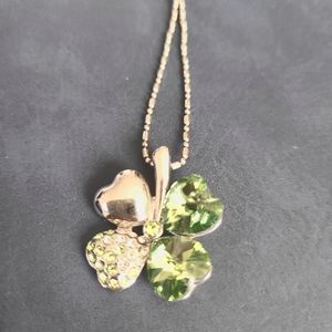 Swarovski 4 leaf clover necklace